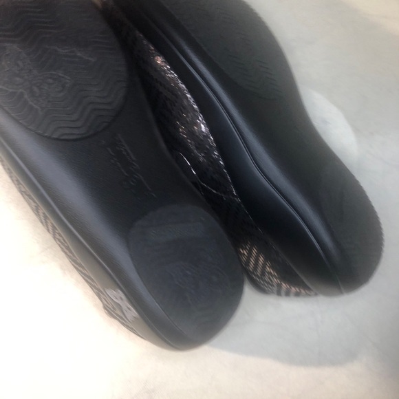 Alegria black and bronze chevron slip on. Size 37 - Picture 5 of 7